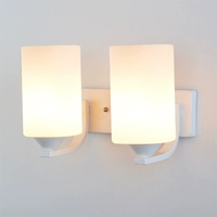 Белая светодиодная лампочка