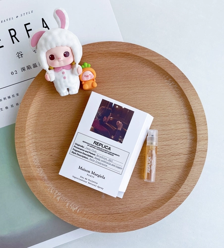 Maison Margiela Martin Magira Perfume IVF/Джаз -клуб/библиотека