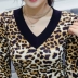 Mùa xuân mới cổ chữ V màu tương phản da báo dài tay nữ thời trang size lớn phiên bản Hàn Quốc của áo sơ mi OL giảm béo thon thả đáy