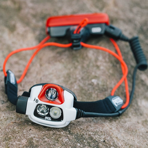 Petzl Outdoor High яркости Actik Core 450/ Nao+750 Зарядка аккумуляторная батарея водонепроницаемость