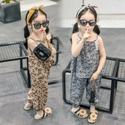Quần áo trẻ em cao cấp hoàn toàn mới cho bé gái phù hợp với mùa hè Phiên bản Hàn Quốc của quần short treo hai mảnh trẻ em váy hoa đại dương - Khác