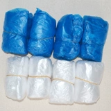 Одноразовый пластиковый обувь покрывает внутреннюю домохозяйственную дождь, дождь, пылепроницаемый, пылеятный, анти -слабый, толстый короткий, короткие средние мужчины и женщины универсальные