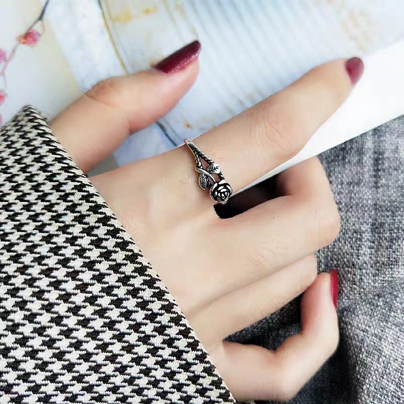 Trendy Sier Craft Rose voor vrouwelijke kinderen Frisse en eenvoudige mode Instagram gepersonaliseerde ring_voghion.com