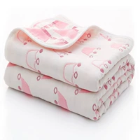 Розовое одеяло, банное полотенце