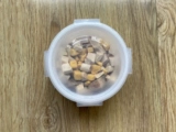 Кошачьи консервированные свежие коробки могут быть запечатаны, а замороженное сушеное зерновое зерно можно нагреть и прозрачно
