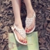 Bang Yuan Shi dép xanh nữ mùa hè bằng phẳng với hoa giải phóng mặt bằng Han giày màu bãi biển tinh khiết rhinestone clip toe - Giày thể thao / sandles giày sandal nam cao cấp Giày thể thao / sandles